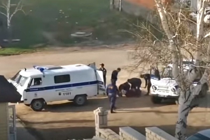 Уголовное дело возбуждено после избиения жителя алтайского Змеиногорска полицейскими