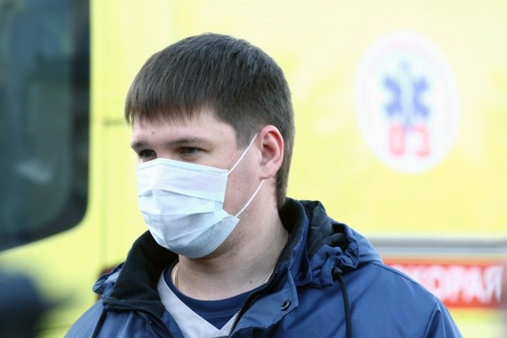 Новосибирский минздрав объяснил надбавку в 250 рублей сотрудникам «скорой» за коронавирус
