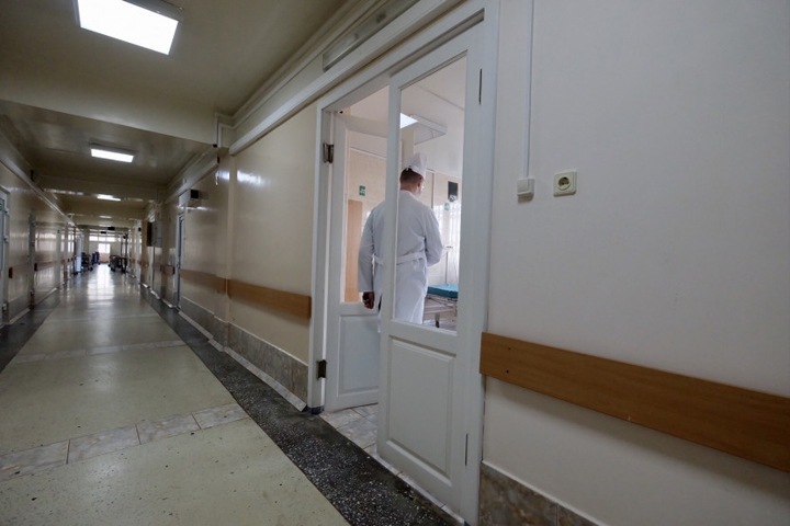 СК начал проверку невыплат надбавок за коронавирус медработникам в Красноярском крае