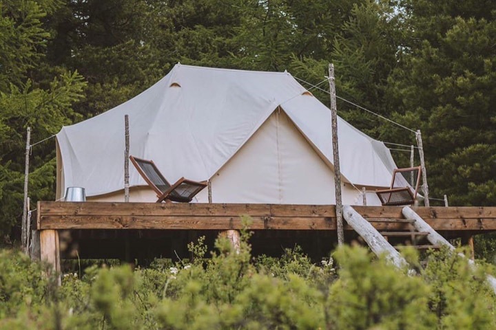 Алтайская турбаза предлагает отдохнуть в палатках за 550 тысяч