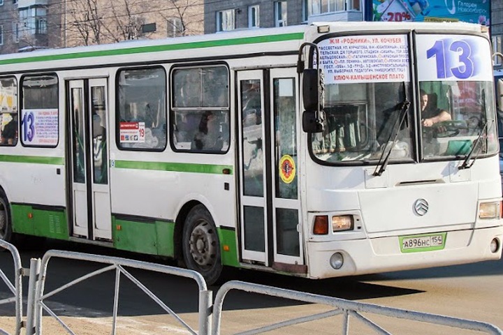 Дело из-за масок завели на владельца одного из крупнейших автобусных маршрутов Новосибирска