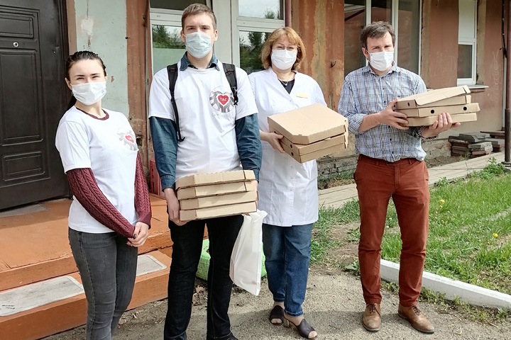 Пациентов иркутского тубдиспансера накормили пирогами на деньги Бельгии