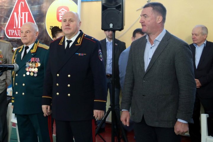 Экс-глава новосибирской полиции вошел в совет директоров связанной с Совфедом космической компании