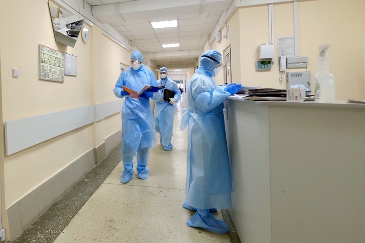 «Маски шили сами»: медсестрам из Искитима не выплатили стимулирующие надбавки за COVID-19