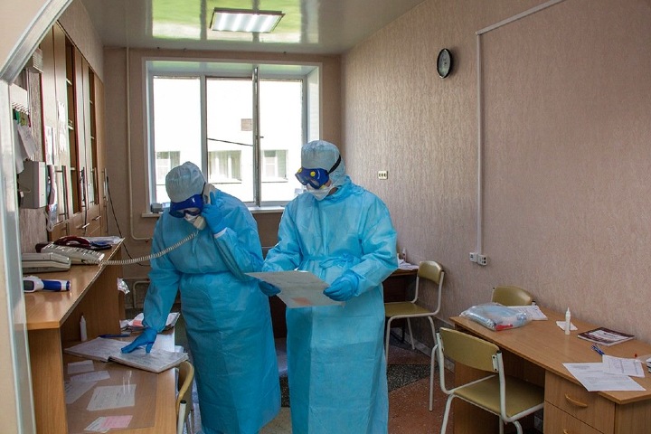 Около 34 тыс. сибиряков заболели коронавирусом. Рекорды в Томске и на Алтае