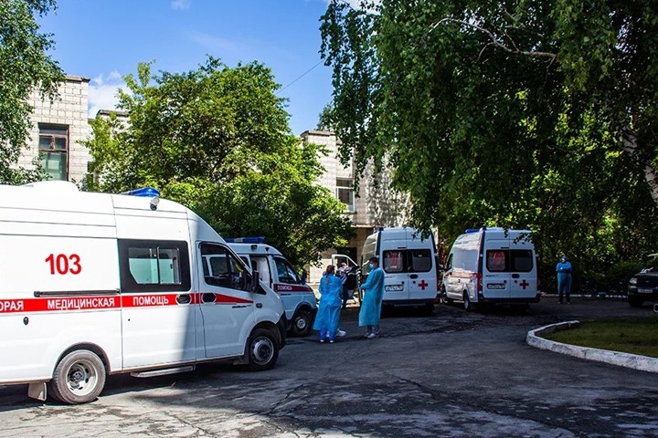 Прокуратура Кузбасса проверит стимулирующие выплаты из-за COVID-19 на всех станциях скорой помощи региона