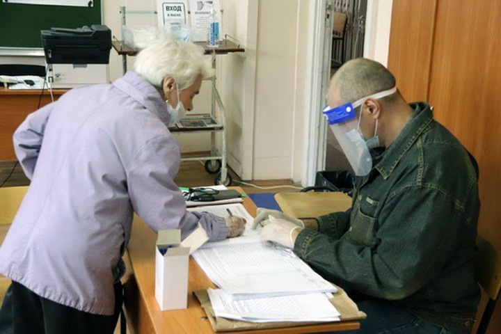 Новосибирский избирком добавит бюллетени во время голосования по поправкам