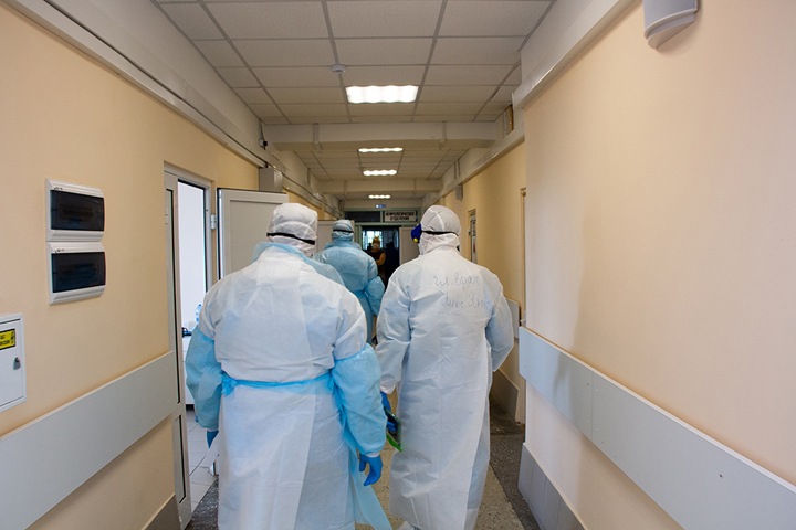 «Ни медикаментов, ни персонала, ни выплат»: врачи Бердска рассказали о работе во время пандемии