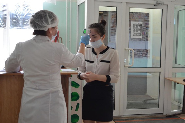 Забайкальские учителя попросили доплат за ЕГЭ во время коронавируса