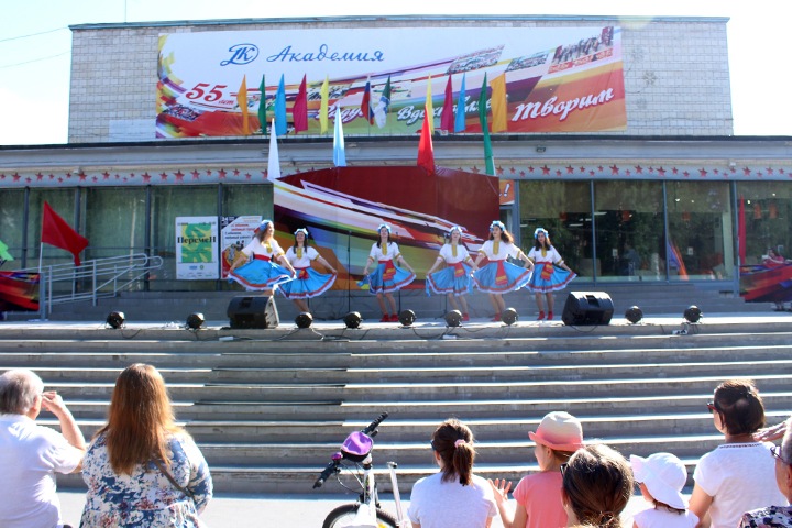 Власти показали новый образ ДК «Академия» в Новосибирске