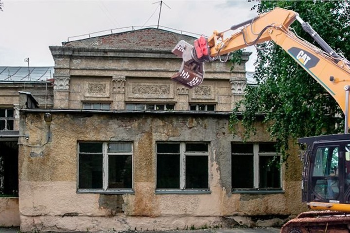 Мэрия Новосибирска снесет школу в Центральном районе