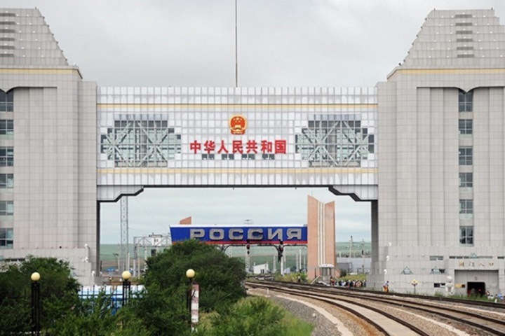 «Сквозь колючую проволоку видны развивающиеся китайские города»: забайкальский депутат назвал обезлюдение границ угрозой нацбезопасности