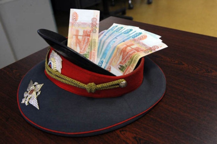 Главный борец с коррупцией в полиции Барнаула задержан за взятку