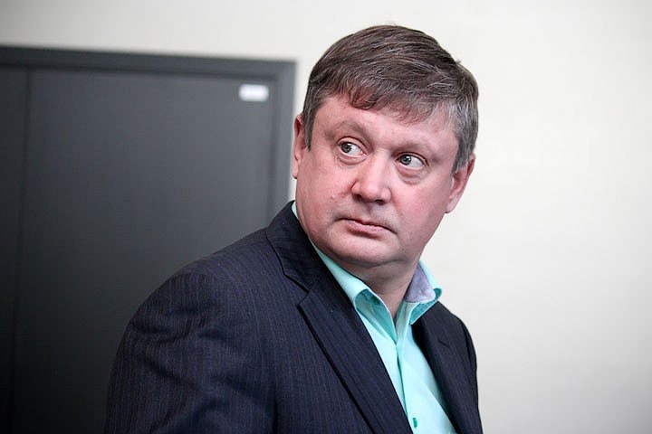 Депутат новосибирского заксобрания исключен из «ЕР» за «бездеятельность»
