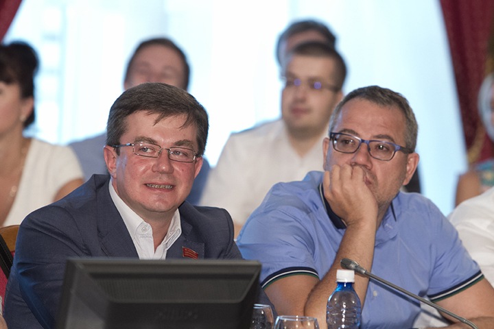 Кандидат-спойлер в Новосибирске подал в суд на своего нанимателя из КПРФ