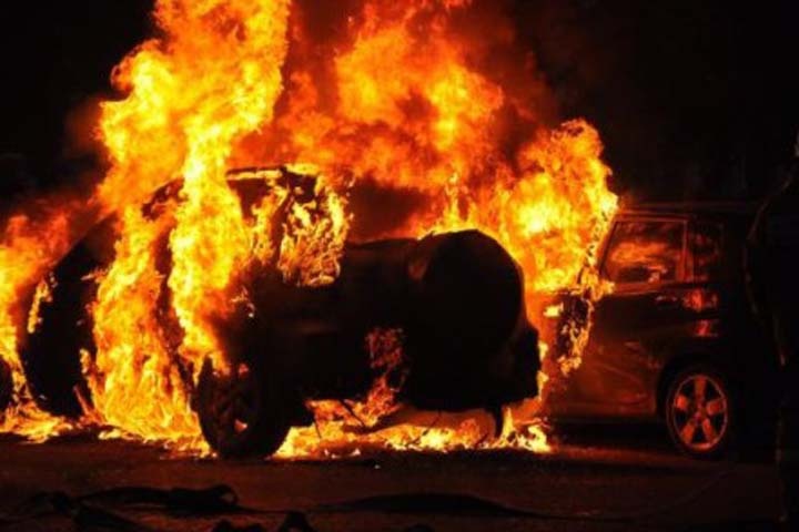 Жительница Красноярска сожгла 11 автомобилей в Сочи