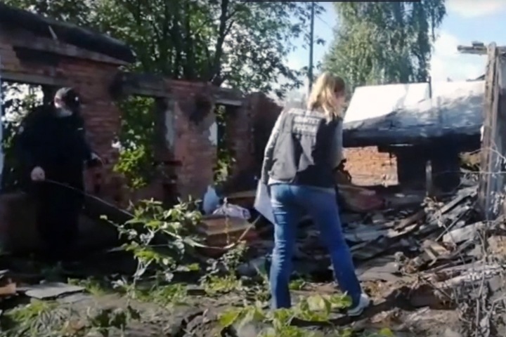 Девочка погибла под рухнувшим домом в Кузбассе