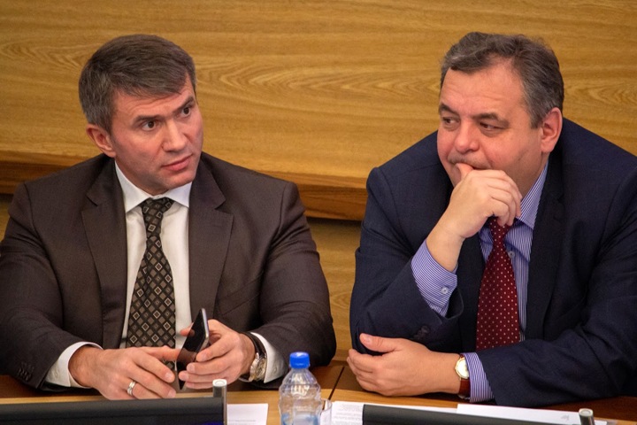 Проигравший вице-спикер горсовета Новосибирска пытается сохранить кресло