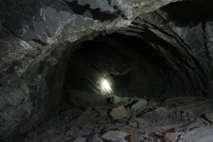 Тело второго горняка нашли после обрушения на шахте в Кузбассе