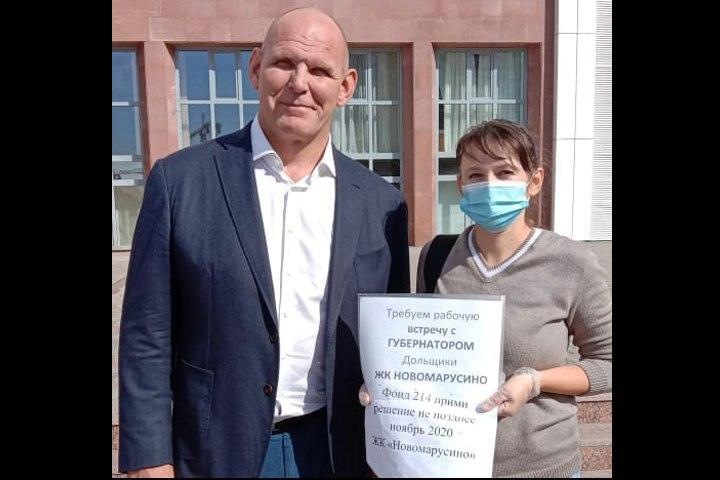 Новосибирские дольщики продолжают требовать встречи с губернатором