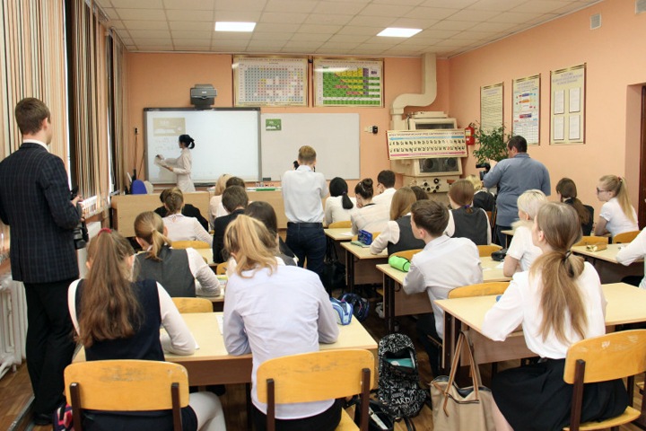 Классы в 13 школах Новосибирска закрыли из-за коронавируса