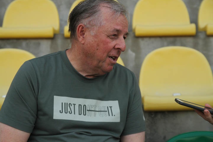 Тренер футбольного «Енисея» планирует возглавить болгарскую «Славию»