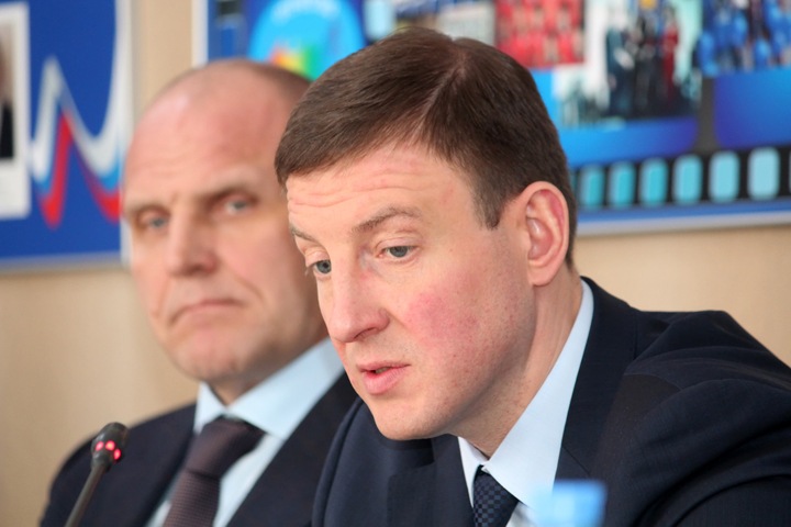 Единороссы не стали комментировать судьбу Яковенко и его оскорбления коллег