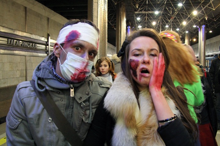 Православный активист потребовал 0,5 млн с журналистов за материал о зомби-параде