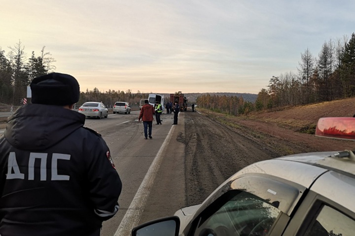 Шестеро пострадали в ДТП с маршруткой в Иркутской области