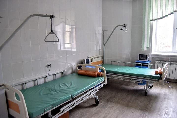 Кузбассовец с инвалидностью умер после суток в холле ковидной больницы
