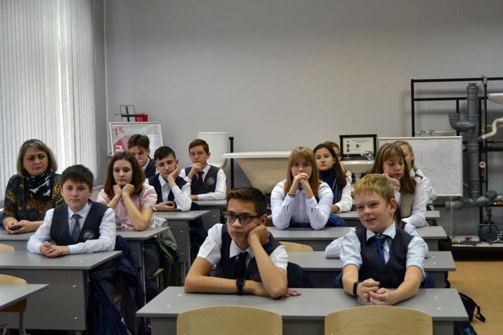 Новосибирским школьникам продлят каникулы до 15 ноября