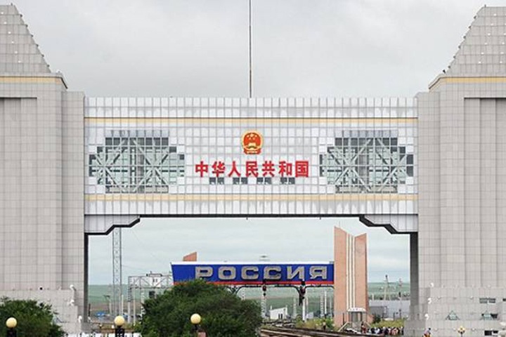 Китай закрывает границы с Россией из-за коронавируса