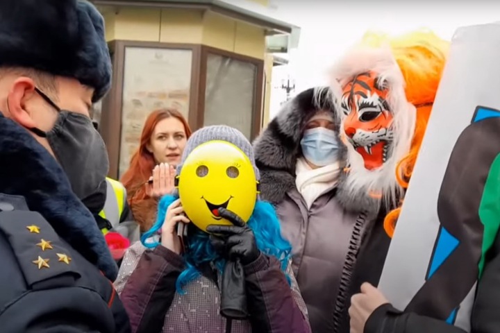 Полиция задержала участников акции протеста в Хабаровске