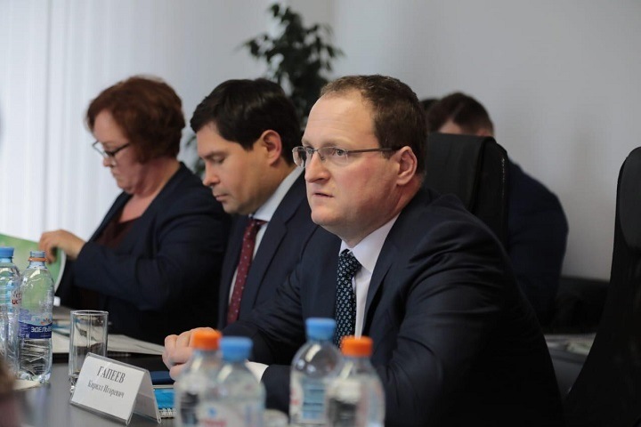 Группа «ВИС» призвала расследовать работу новосибирских депутатов