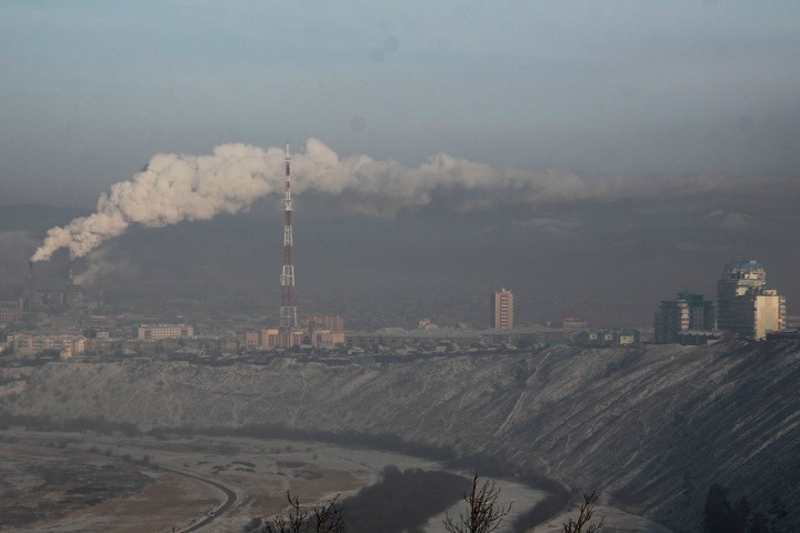 Бизнесу в Бурятии запретят использовать уголь и дрова в холодное время года