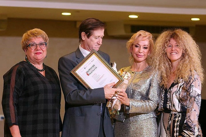 Новосибирскую филармонию накажут за модный показ без масок