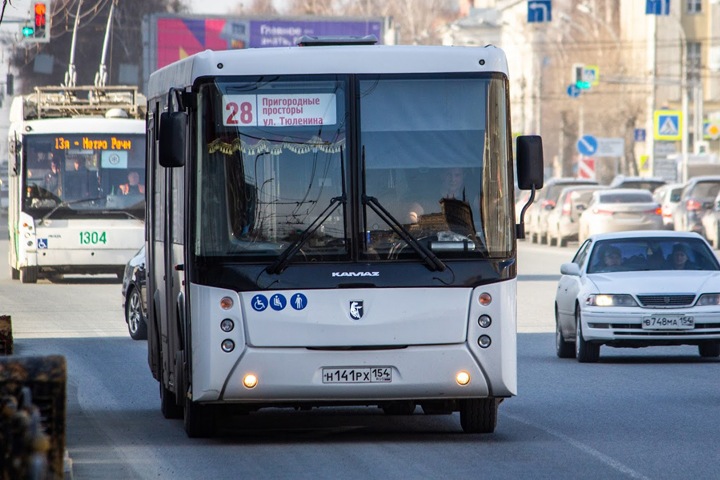 Чиновники повысили цены на проезд в новосибирских автобусах