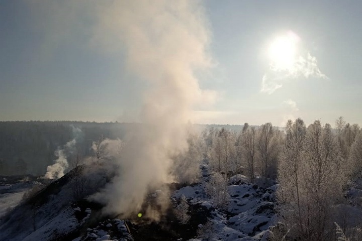 Больше очагов и меньше кислорода: что происходит с горящим отвалом под Новокузнецком