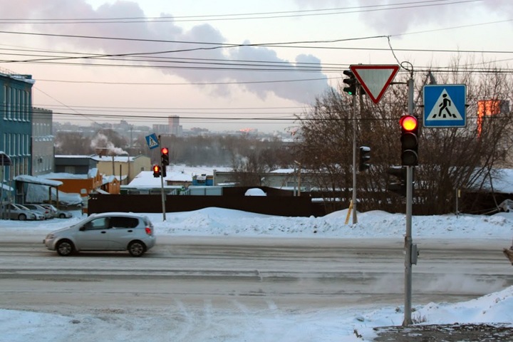 Аудиторы установили неэффективность управления светофорами в Новосибирске