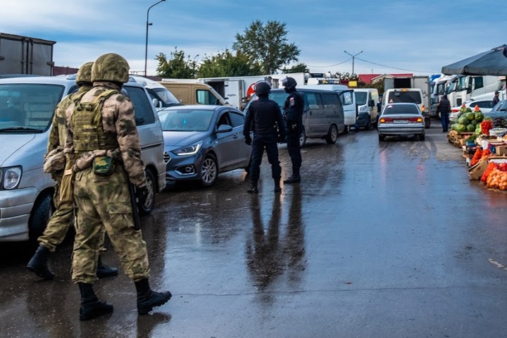 Каких новосибирских чиновников и силовиков уволили по утрате доверия