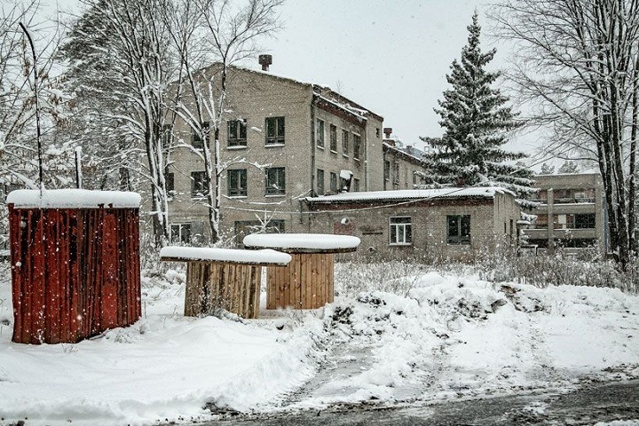 Суд закрыл дело медсестры новосибирской туберкулезной больницы, которая ударила ребенка