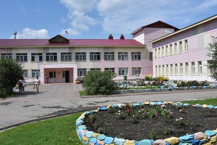 Мать рассказала об «изнасилованиях» и «абортах» в новосибирском интернате