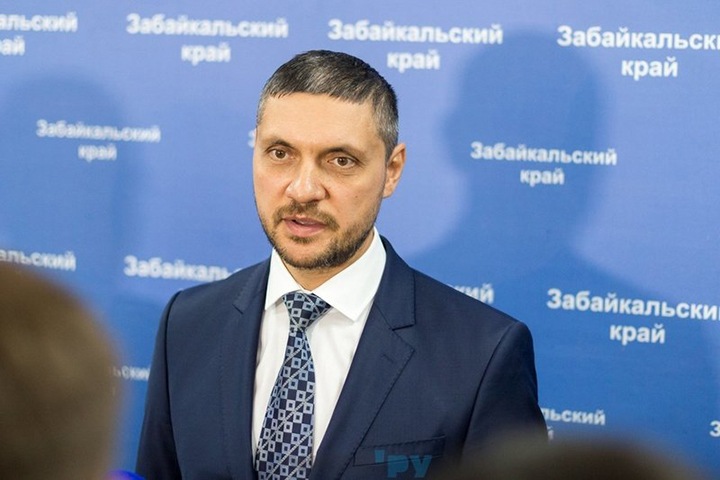 Губернатор Забайкальского края пожаловался на ненормированный рабочий день у чиновников