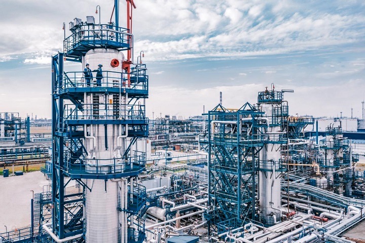 «Газпром нефть» инвестирует более 32 млрд в новый производственный комплекс в Омске