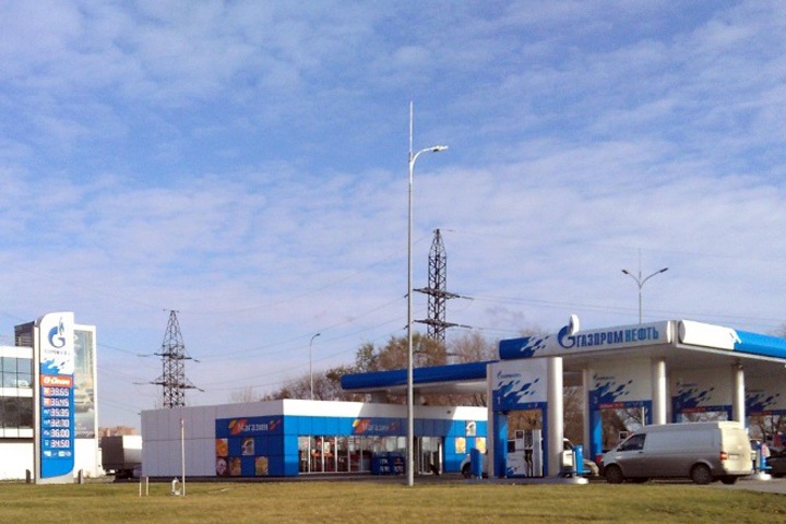 Цены на бензин подскочили в Новосибирске и Красноярске