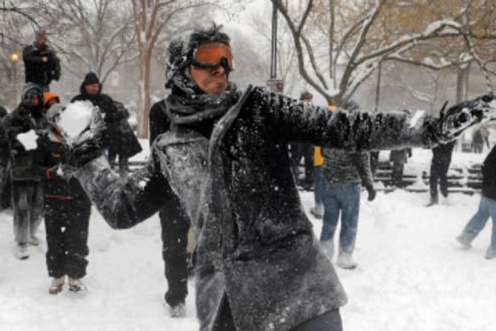 Красноярец задержан по подозрению в бросании «массивных кусков снега» в полицейских на шествии 23 января