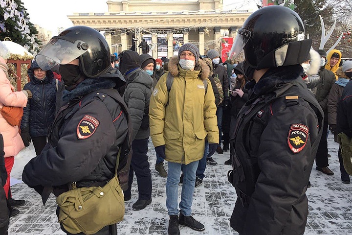 Как суды наказывали сибиряков за акцию в поддержку Навального: 20 тыс. за репост