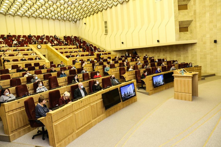 Новосибирские депутаты встретились со своими помощниками