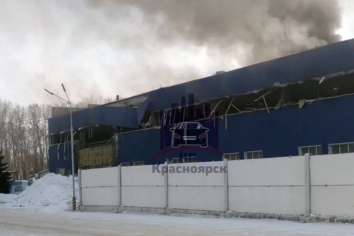 Взрыв произошел на складе с горючим в Красноярске