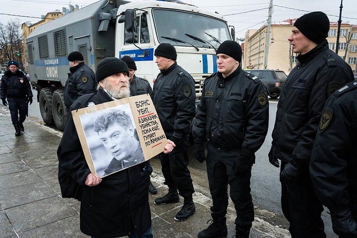 Акции памяти Немцова пройдут в крупных городах Сибири